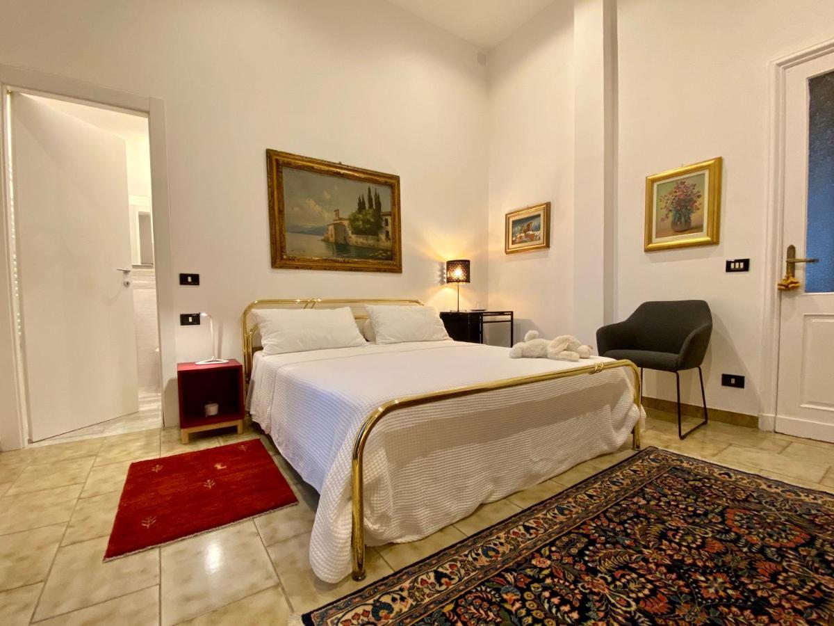 مبيت وإفطار كيافاري Lungomare Portoturistico المظهر الخارجي الصورة